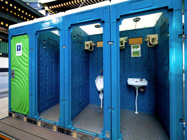 Best Sanitation services for porta potties  in Edgerton, KS